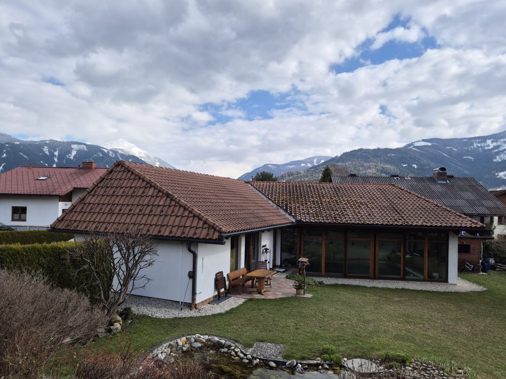 Wasserhaus mit Garten und Bergpanorama in Kaindorf